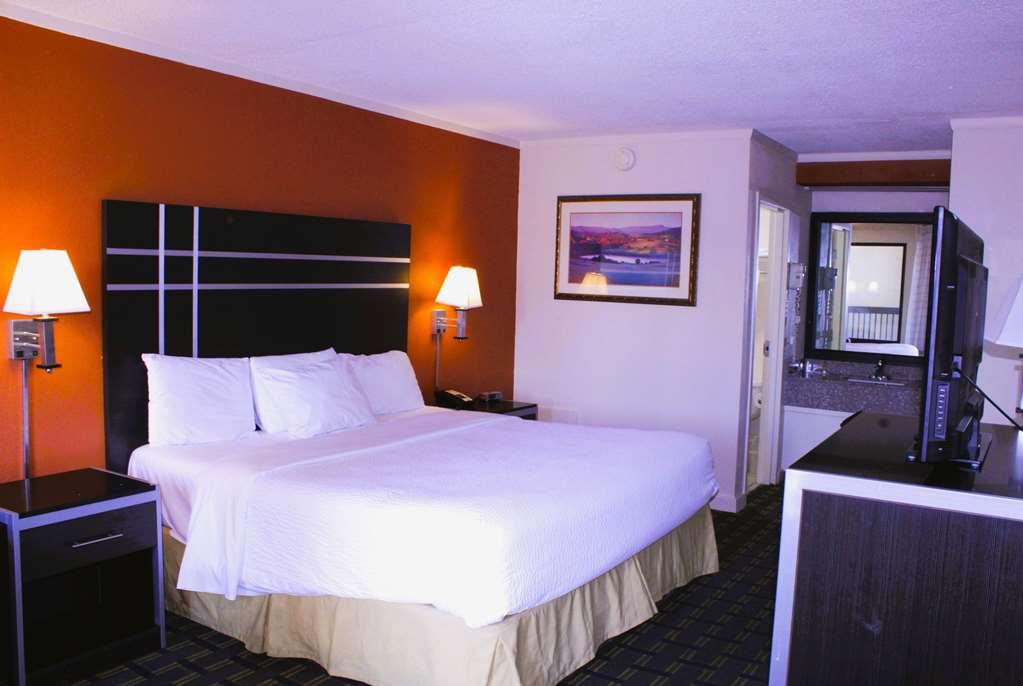 Days Inn By Wyndham Salem Room photo