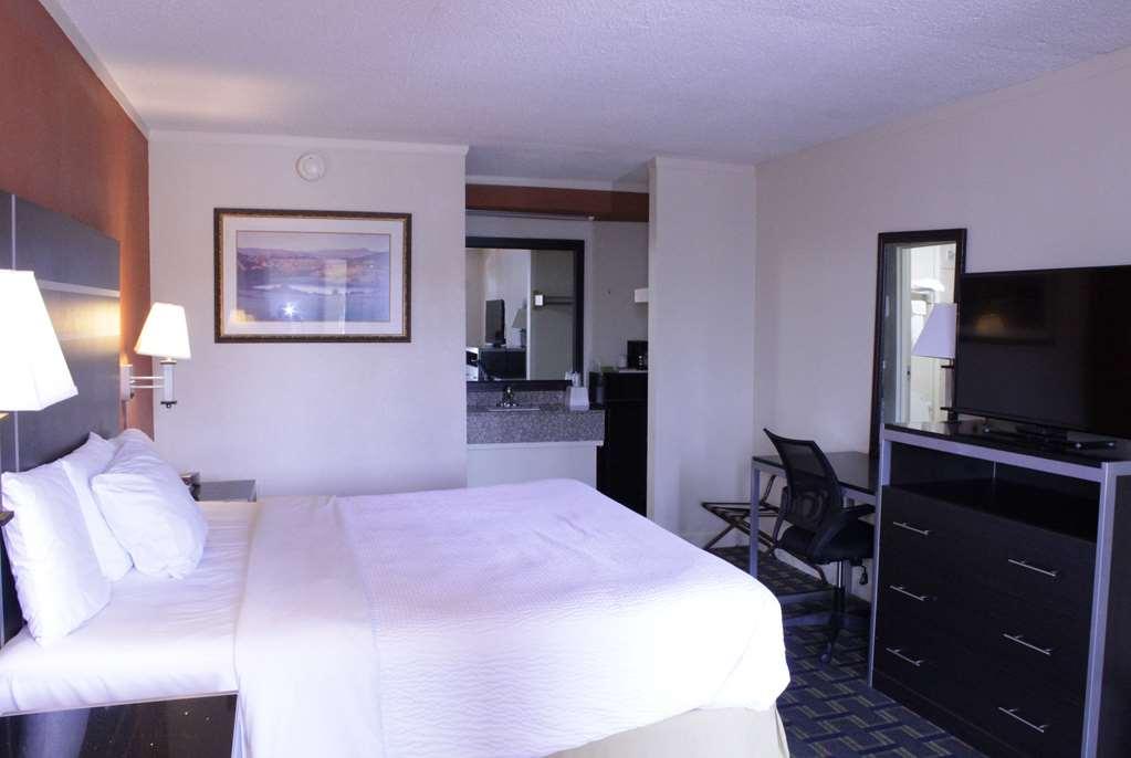 Days Inn By Wyndham Salem Room photo